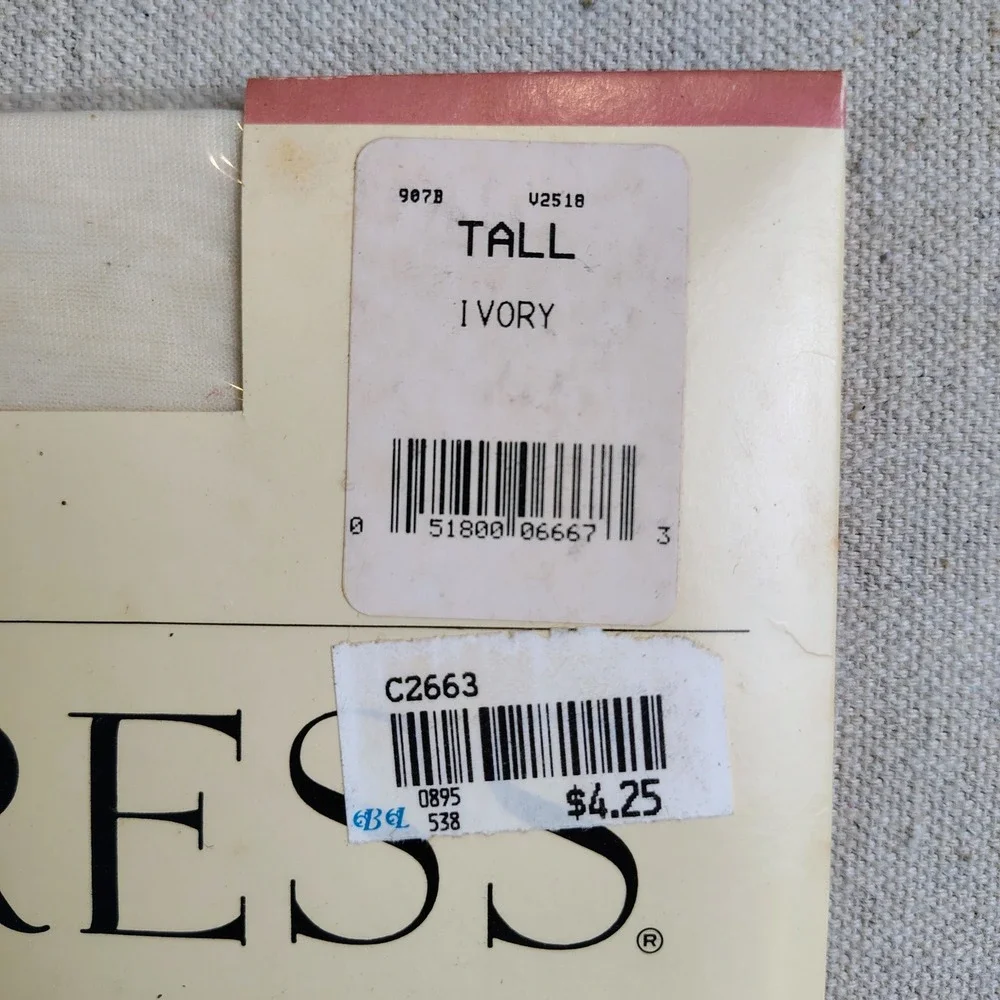 NWT Heiress Womens SZ Tall Light Support Pantyhose Ivory Control Top Vintage